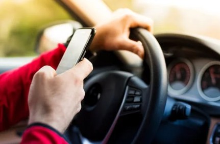 DIRECCIÓN GENERAL DE TRÁFICO – NUEVA CAMPAÑA DE VIGILANCIA Y CONTROL SOBRE LAS DISTRACCIONES AL VOLANTE